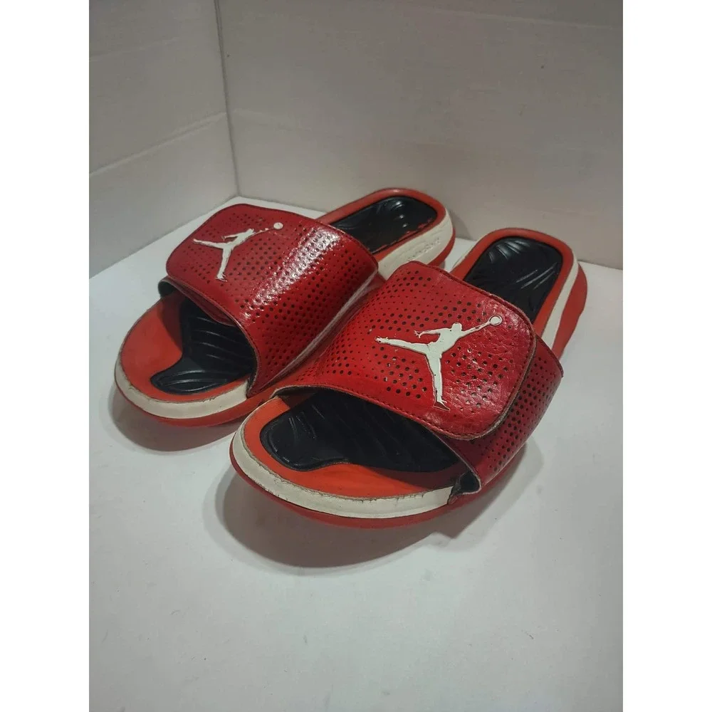 Nike Air Jordan Hydro 5 Mens Slides Gym Red Sandals Size 9 820257-601 Athletic